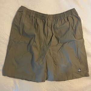 NWT | Men’s Bog Dogs Green Drawstring Shorts | Size XL‎